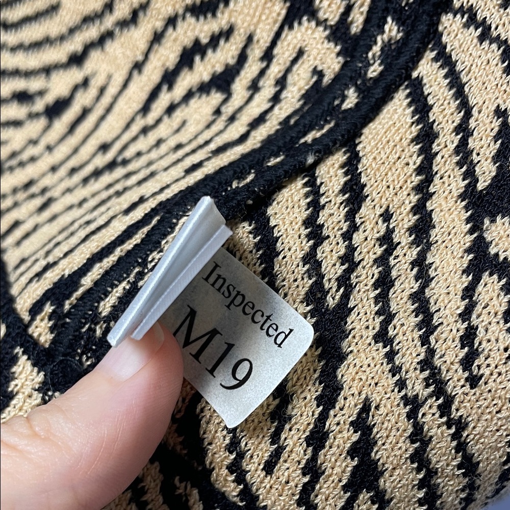 ST. JOHN 2 pc suit Zebra Print Skirt jacket - Picture 10 of 17